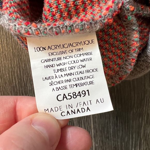 The Village Toque, Pride, Toronto, NWOT - Picture 3 of 3